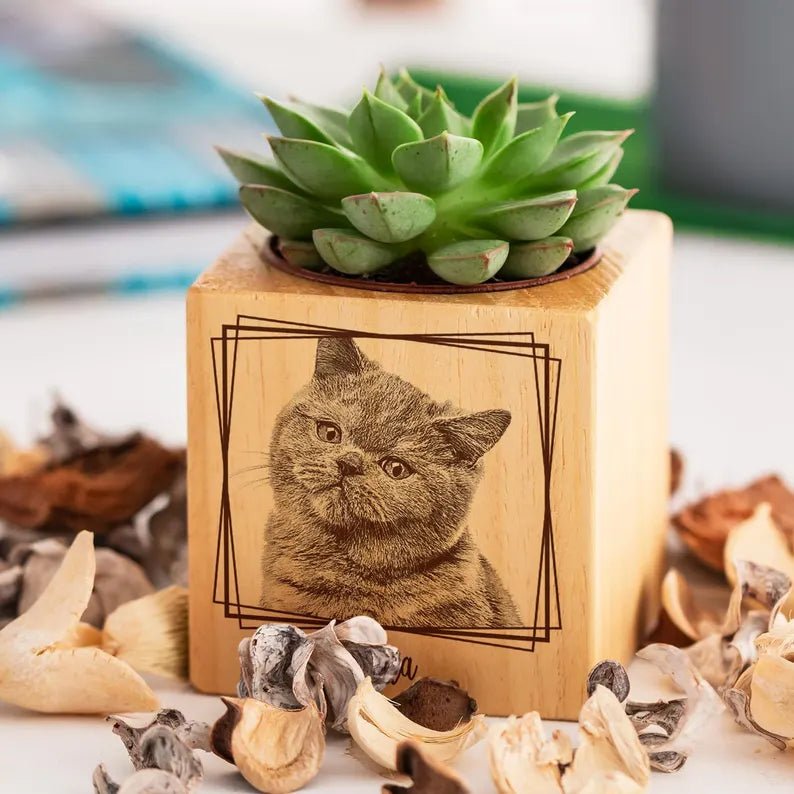 Custom Pet Portrait Planter, Dog Cat Mom Portrait, Wooden Planter, Pet Lost Gift, Pet Memorial Gift, Engraved Photo as Desk Decor